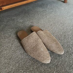 H&M Brown Textured Mules